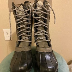 Lane Bryant size 9 winter rain boots